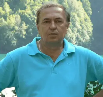 James Wilson smiling and satisfied after using Gluco6 for daily blood sugar support and steady energy